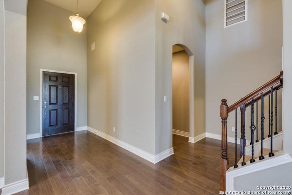 Photo of 127 ABERDEEN, Boerne, TX 78015 (MLS # 1971714)