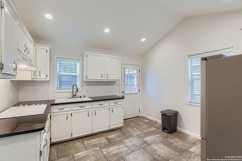 Photo of 969 N Liberty, New Braunfels, TX 78130 (MLS # 1916383)
