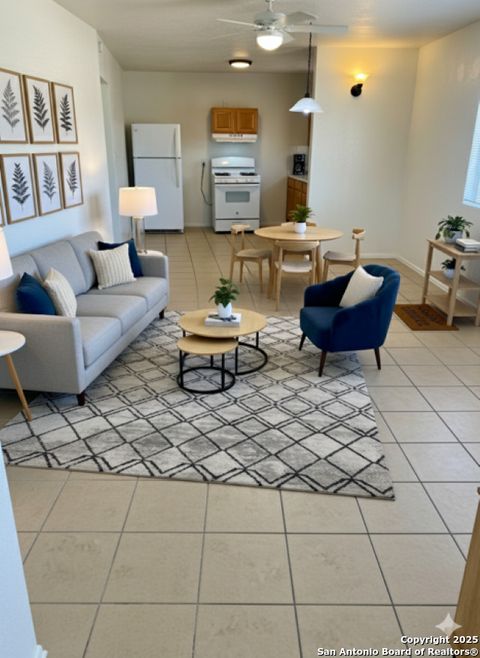 Photo of 144 W Villaret Blvd 130 #130, San Antonio, TX 78221 (MLS # 1923303)