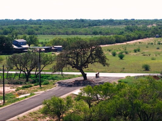 120 COUNTY ROAD 2644, MOORE, TX 78057 - Image e7cefbbeae6ba40a771d12e2b360f464/2006199769
