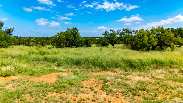 138 JACK RABBIT RD, DOSS, TX 78618 - Image e7d29594ebcbb29dfc4eaea38e4c9306/766607805