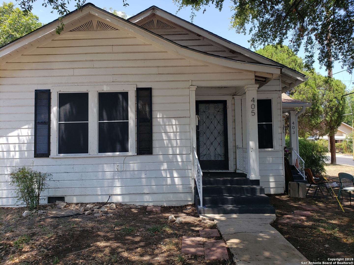 Photo 1 of 15 — 405 N Park Blvd, San Antonio, TX 78204