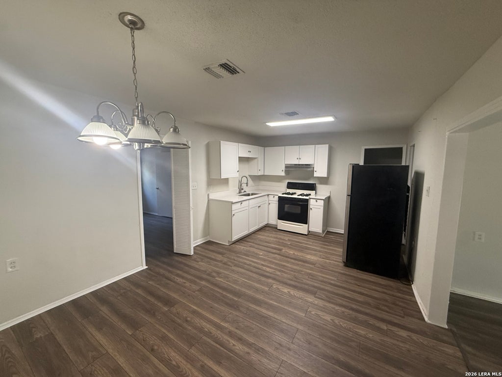 Photo of 163 HEATHER AVE, San Antonio, TX 78223 (MLS # 2007356)