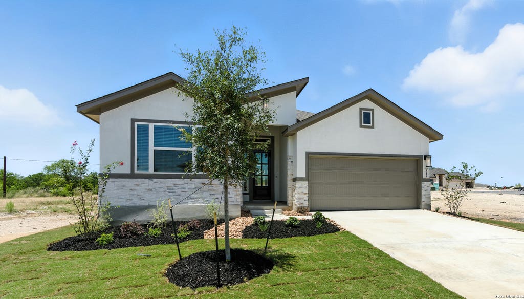 Photo of 165 Mountain Oak, Castroville, TX 78009 (MLS # 1957528)