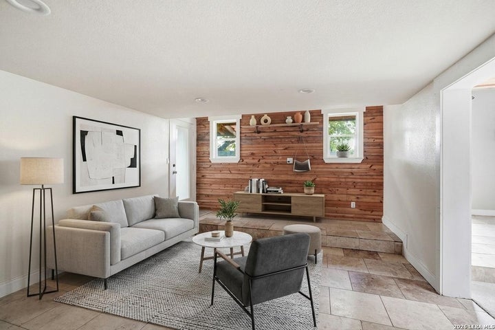 Photo 1 of 38 — 606 E AUSTIN ST, Luling, TX 78648