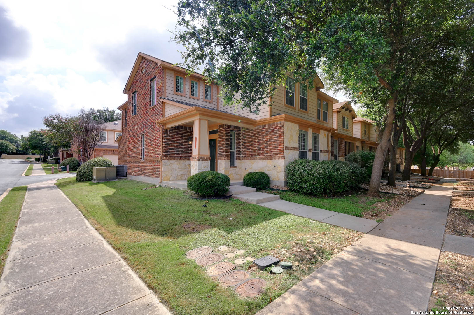 2616 Grayson Way