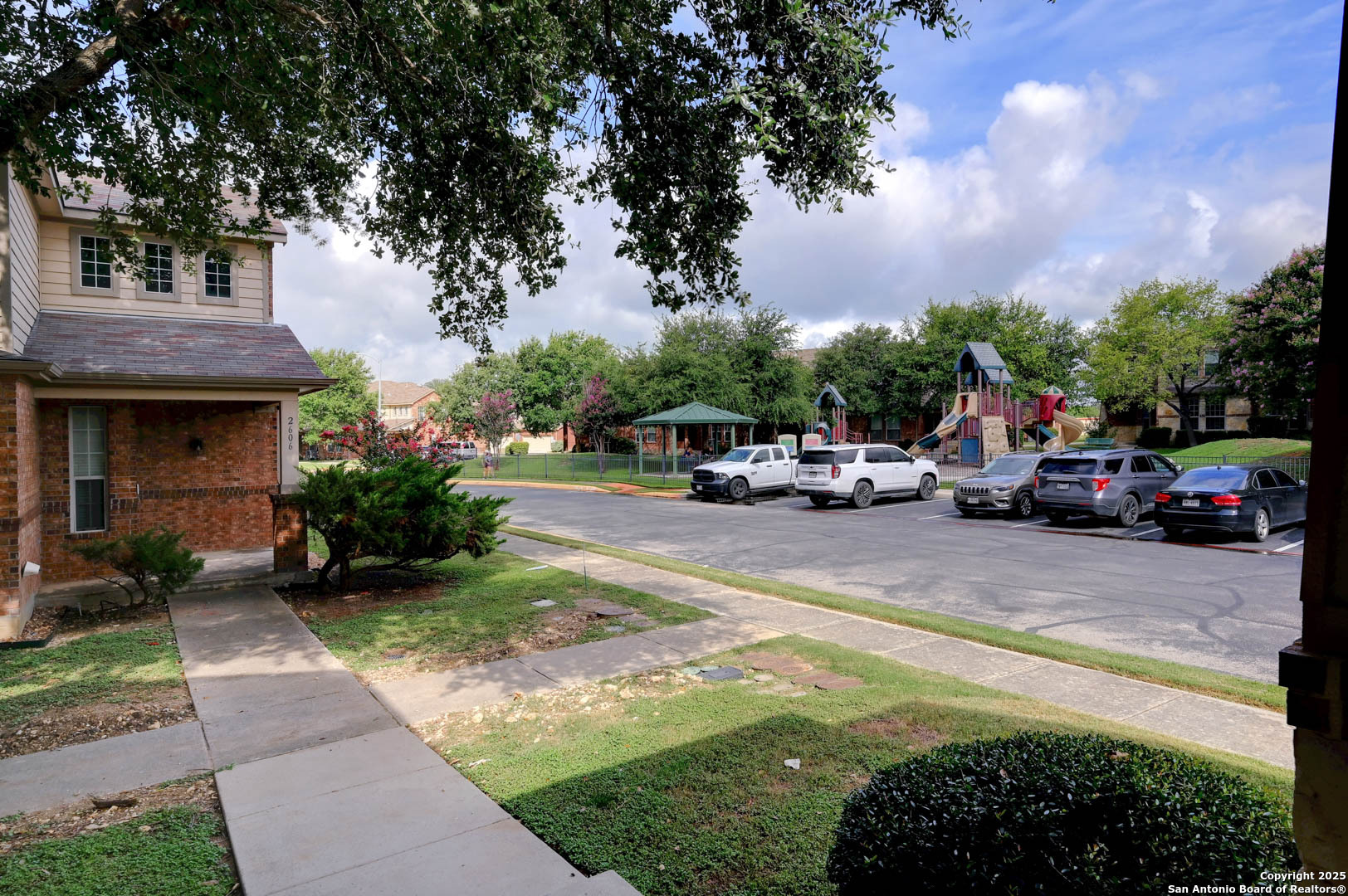 2616 Grayson Way