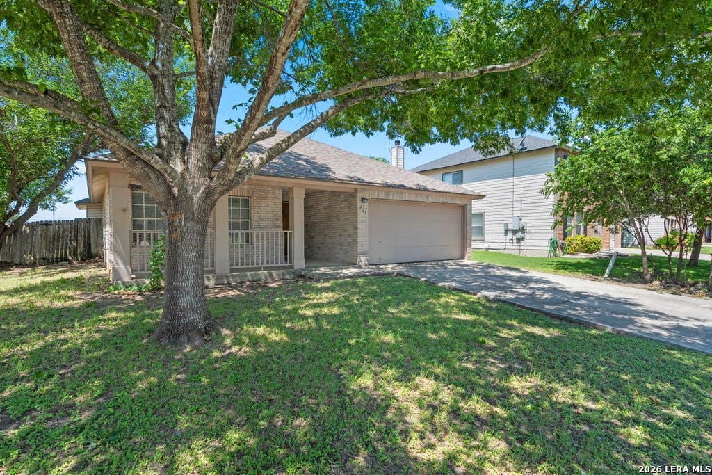 Photo of 823 PINEHURST DR, New Braunfels, TX 78130 (MLS # 1970492)