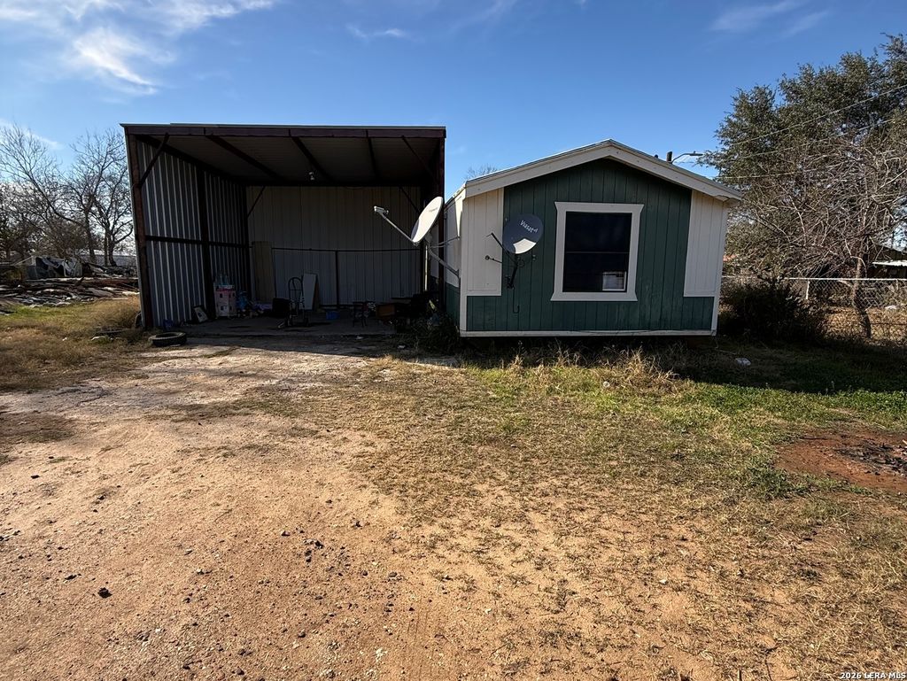 Photo of 1511 Hough, Adkins, TX 78101 (MLS # 1937458)