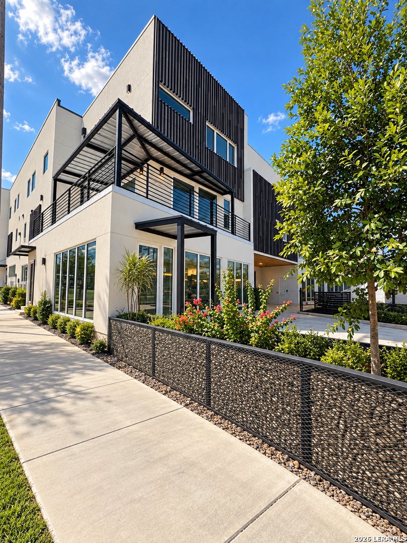 Photo of 2619 S Flores ST 1 #1, San Antonio, TX 78204 (MLS # 2018097)