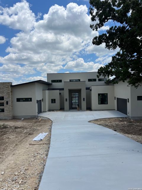 771 early ridge Bulverde TX 78163