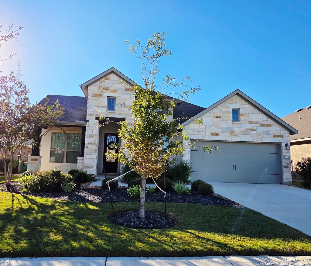 Photo of 125 MARAVILLAS, Boerne, TX 78006 (MLS # 1853519)