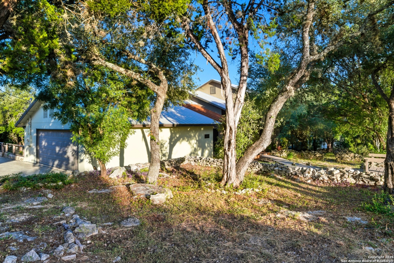 14906 Circle J