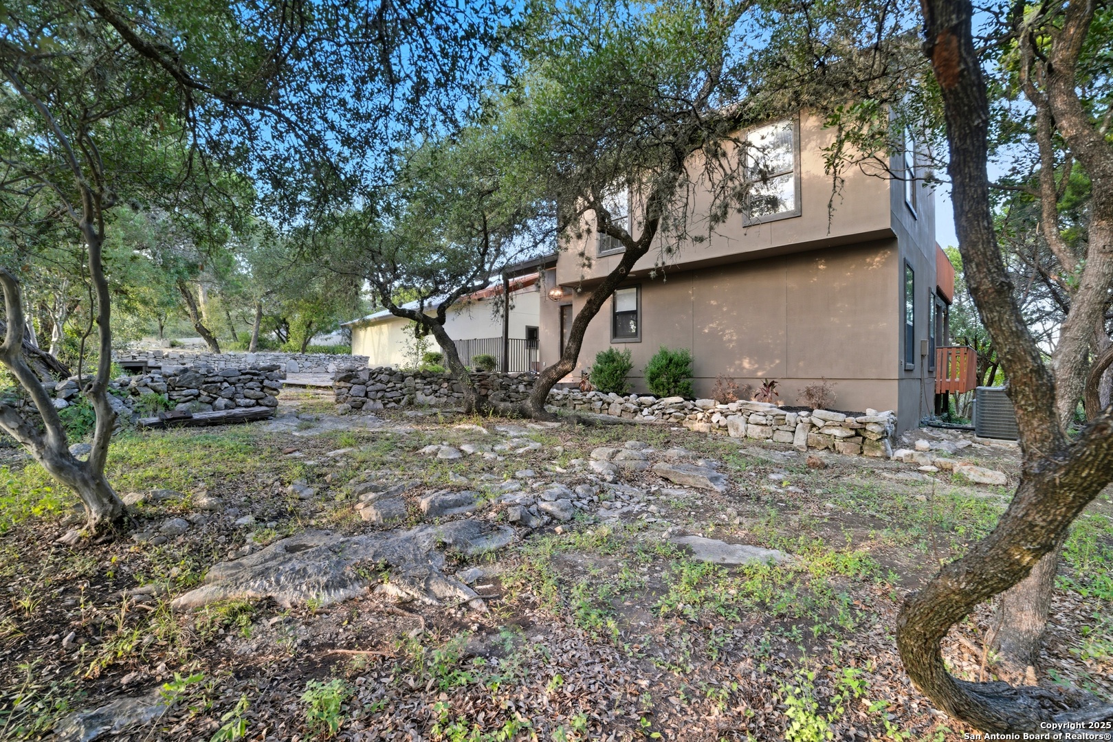 14906 Circle J