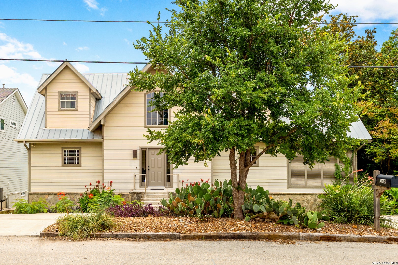 340 RIO DR