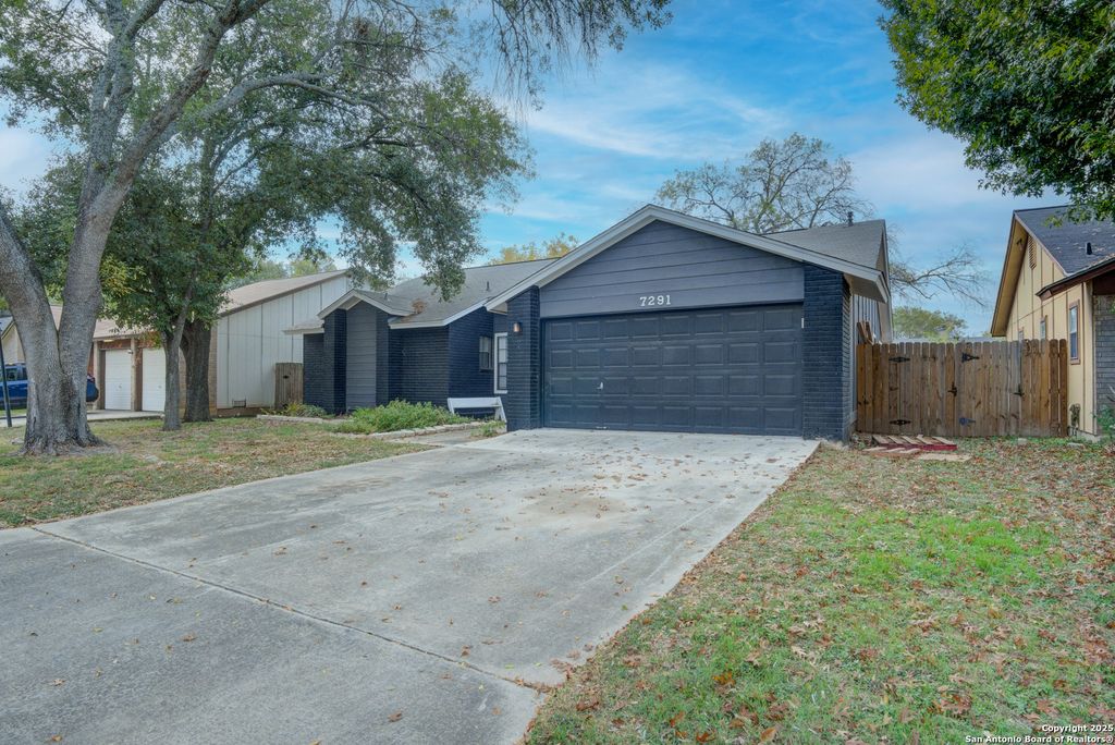 Photo of 7291 Shadow Ridge, San Antonio, TX 78250 (MLS # 1924591)