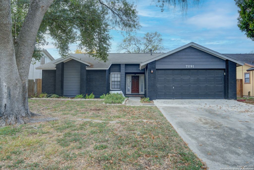 Photo of 7291 Shadow Ridge, San Antonio, TX 78250 (MLS # 1924591)