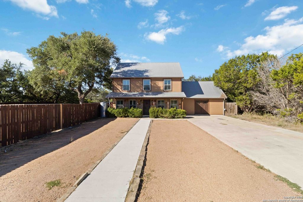 Photo of 1503 Lakeview, Canyon Lake, TX 78133 (MLS # 1921234)