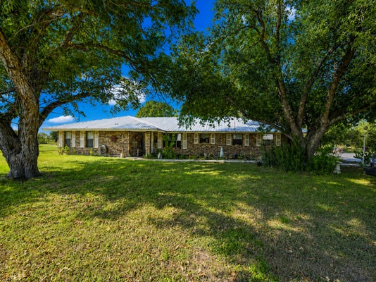 5032 S SANTA CLARA RD, SEGUIN, TX 78155 - Image e880db9a61f1eb42b7b005750437e859/3431086567