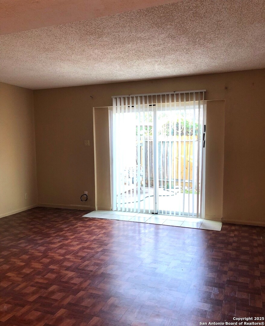 San Antonio, Texas 78213, United States, 2 Bedrooms Bedrooms, ,2 BathroomsBathrooms,Residential,Active,153488