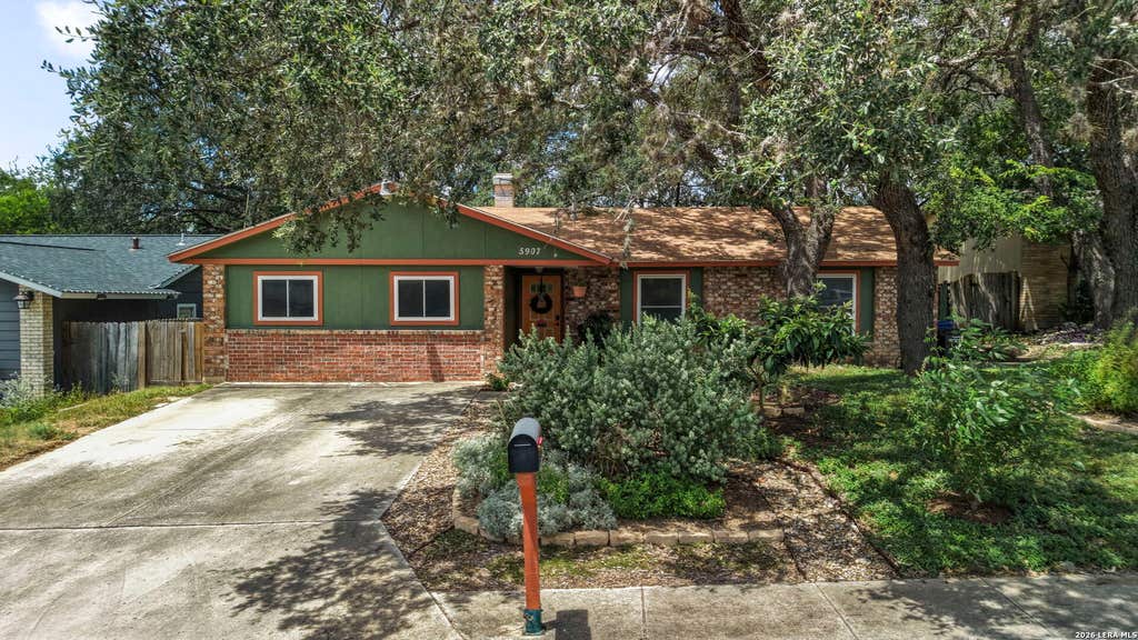 Photo of 5907 HIDDEN BOULDER ST, San Antonio, TX 78250 (MLS # 2007858)