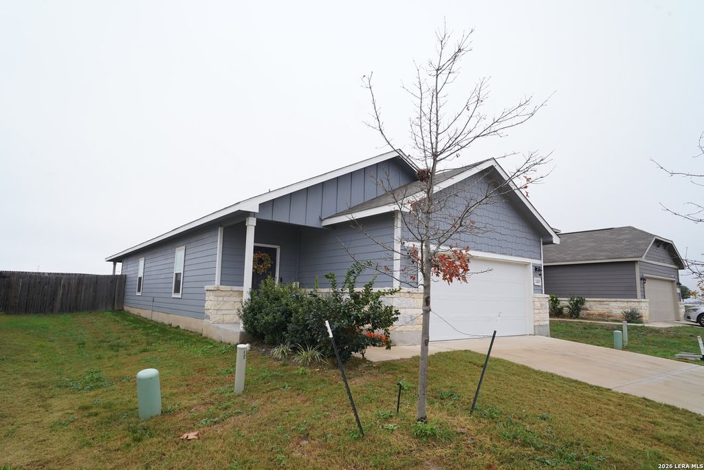 Photo of 2429 Dielman, Seguin, TX 78155 (MLS # 1953739)