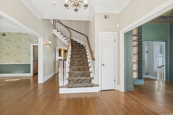214 TERRELL RD, SAN ANTONIO, TX 78209 - Image e8904f2b87e3f68ed00bc3a9e677e16c/3731533580