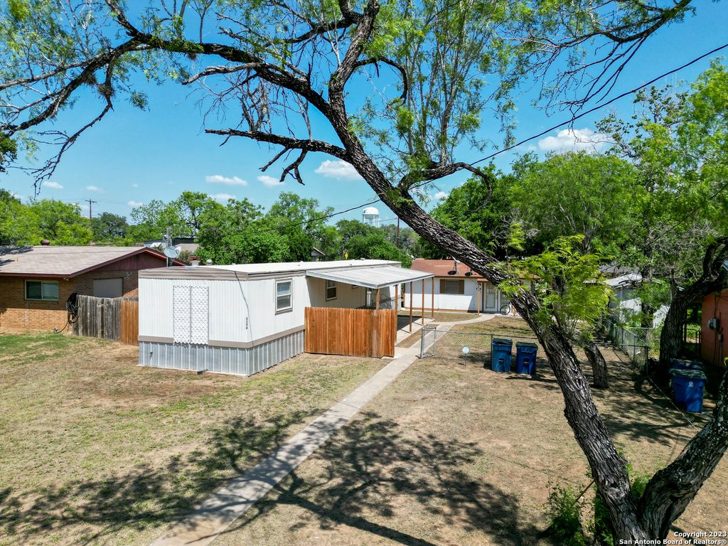 Photo of 215 Greenlawn Ave A #A, Pleasanton, TX 78064 (MLS # 1934734)