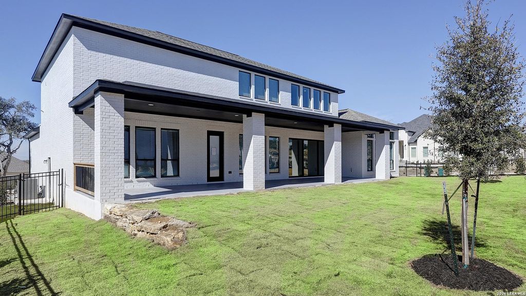 Photo of 109 Tortuga, Boerne, TX 78006 (MLS # 1908212)