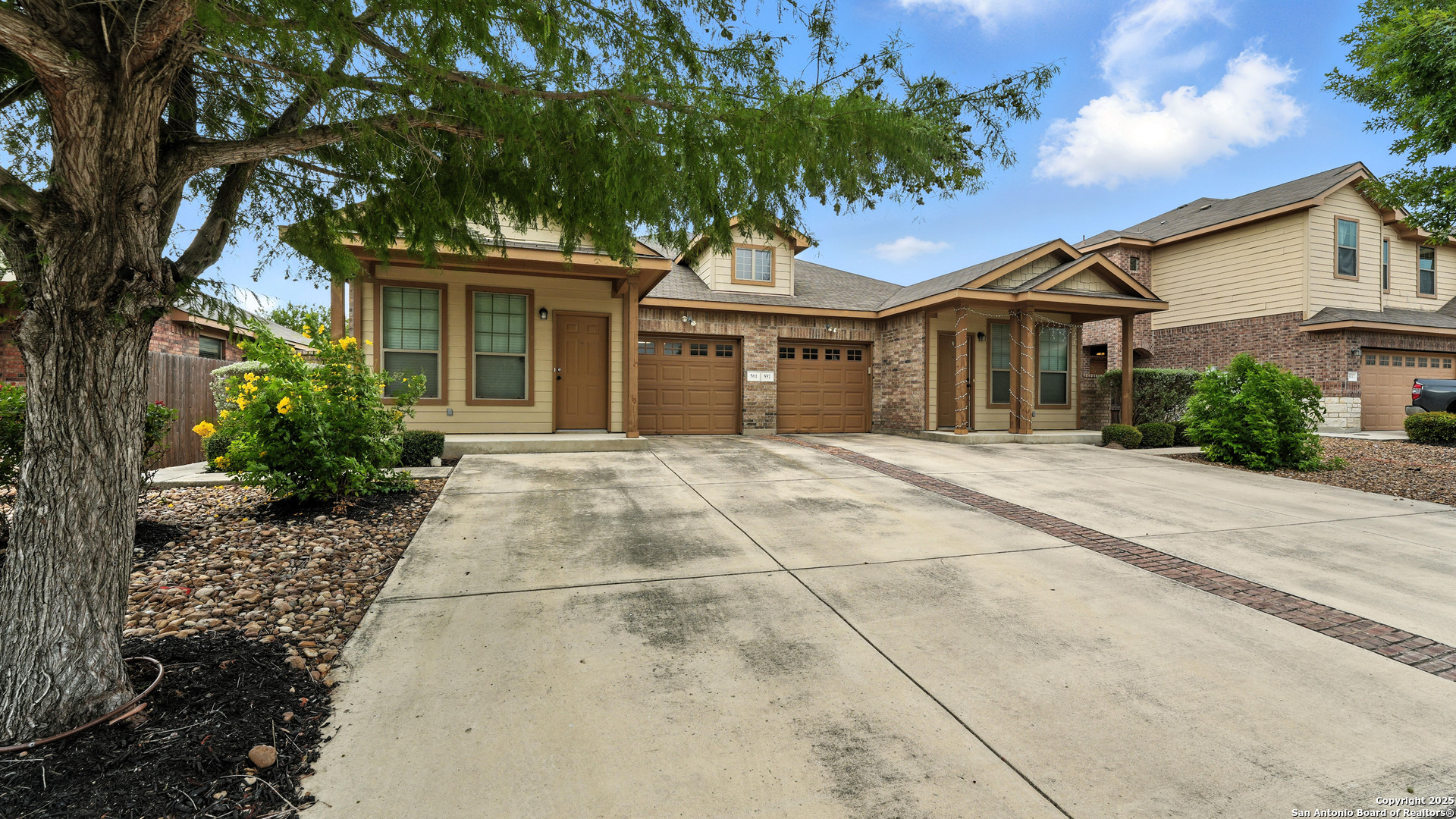 557 Creekside