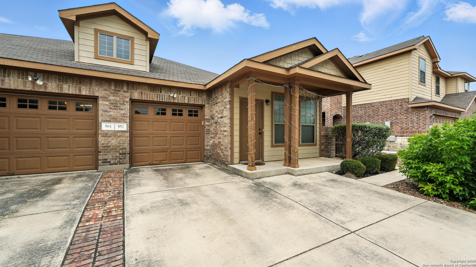 557 Creekside
