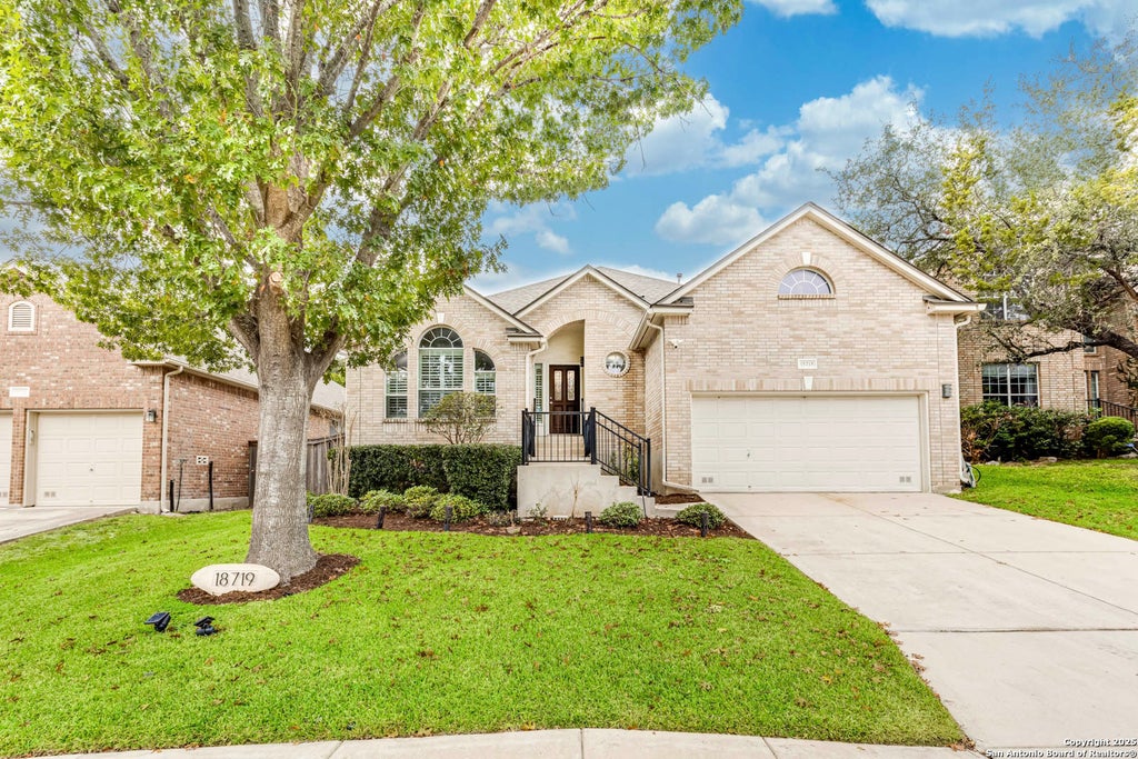 Photo of 18719 Rogers Pass, San Antonio, TX 78258 (MLS # 1967197)