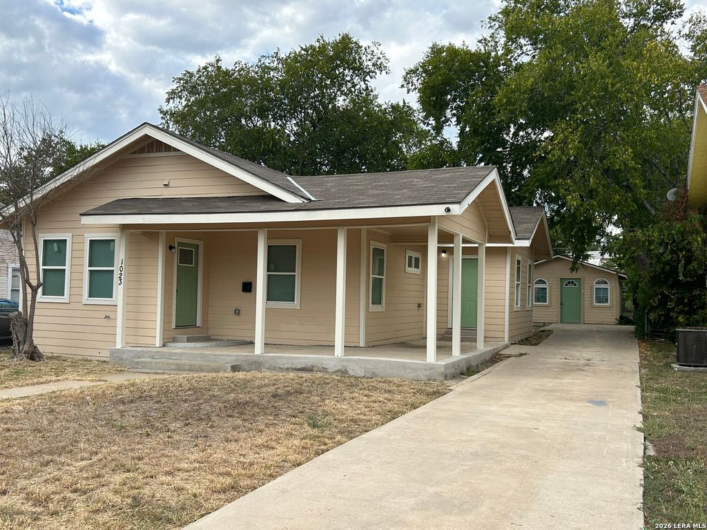 Photo of 1023 Highland, San Antonio, TX 78210 (MLS # 1949063)