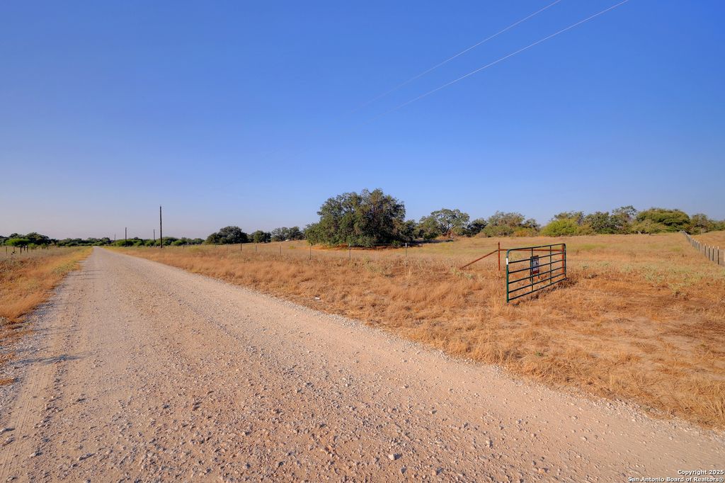 Photo of 353 pr dax, Pleasanton, TX 78064 (MLS # 1909388)