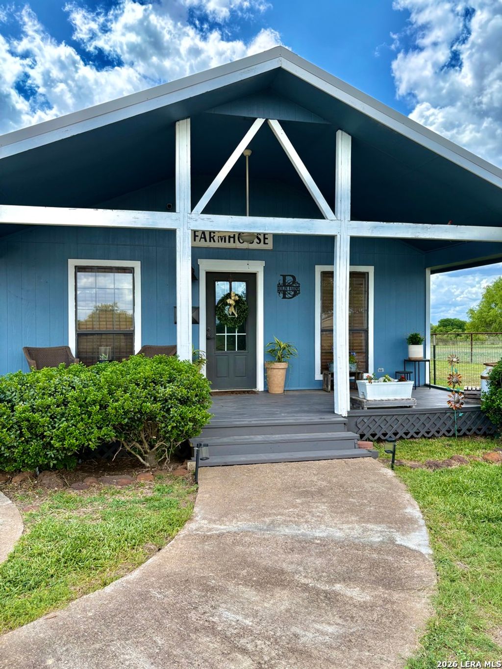 Photo of 199 OLD CAMPBELL RD, Seguin, TX 78155 (MLS # 1957559)
