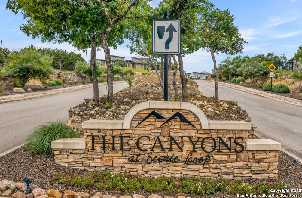 Photo of 24503 Tres Arroyos, San Antonio, TX 78006 (MLS # 1892909)
