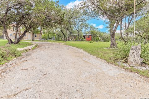Property photo of 2939 Goat Hill Rd, Lakehills, TX 78063