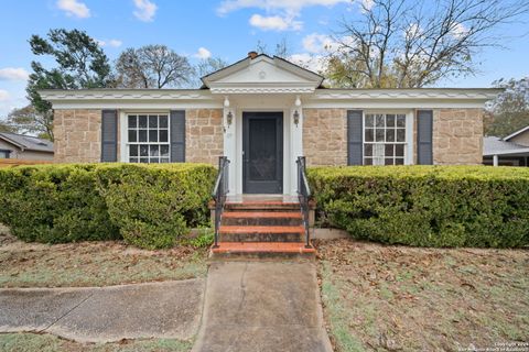 A home in Alamo Heights