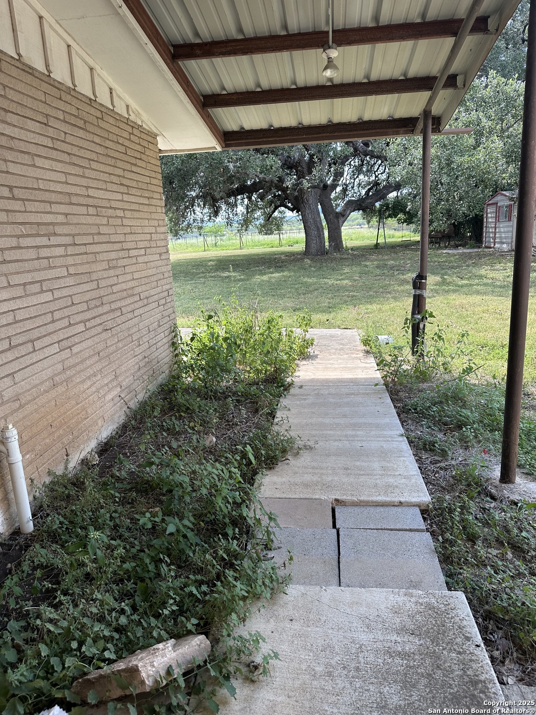 Utopia, Texas 78884, United States, 4 Bedrooms Bedrooms, ,2 BathroomsBathrooms,Residential,Active,178595