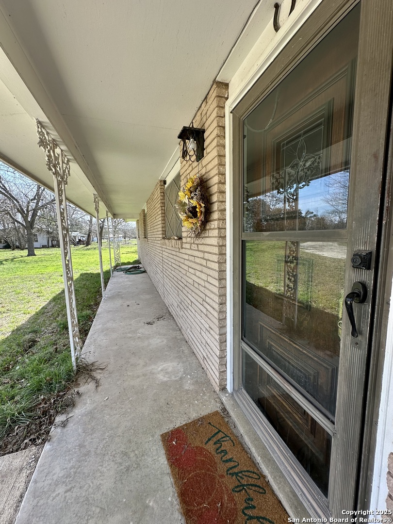 Utopia, Texas 78884, United States, 4 Bedrooms Bedrooms, ,2 BathroomsBathrooms,Residential,Active,178595