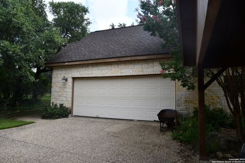 A home in Helotes