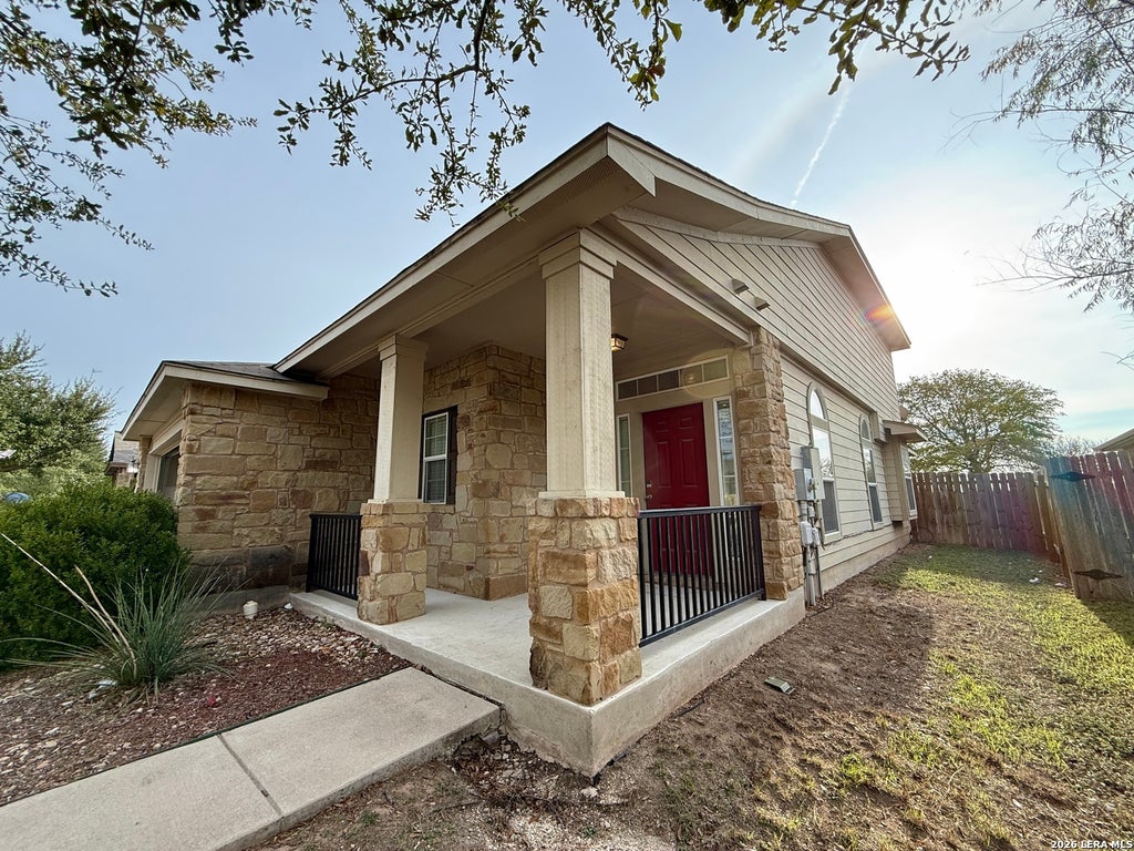 Photo of 558 BRIGGS DR, New Braunfels, TX 78130 (MLS # 2020042)
