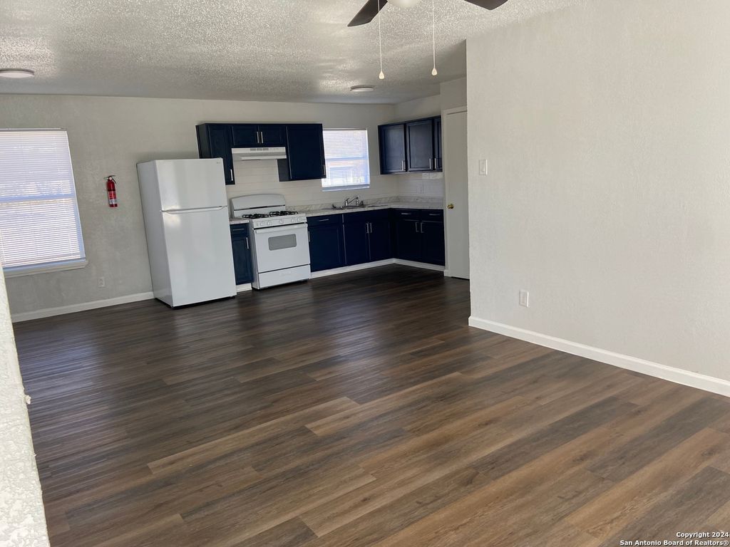 Photo of 159 ALLENHURST ST, San Antonio, TX 78227 (MLS # 1957806)