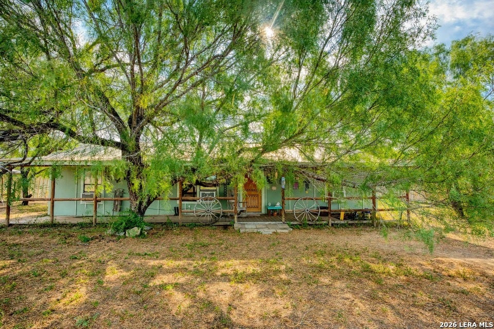 Photo of 6820 COUGHRAN RD, Pleasanton, TX 78064 (MLS # 2014751)