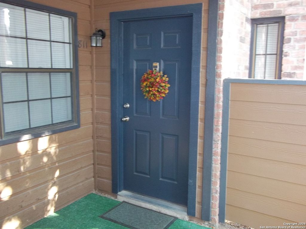 Photo of 4803 Hamilton Wolfe Rd 811 #811, San Antonio, TX 78229 (MLS # 1908230)