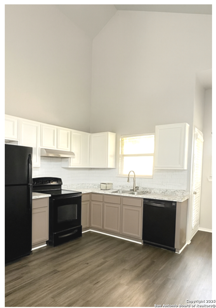 2543 Fayette