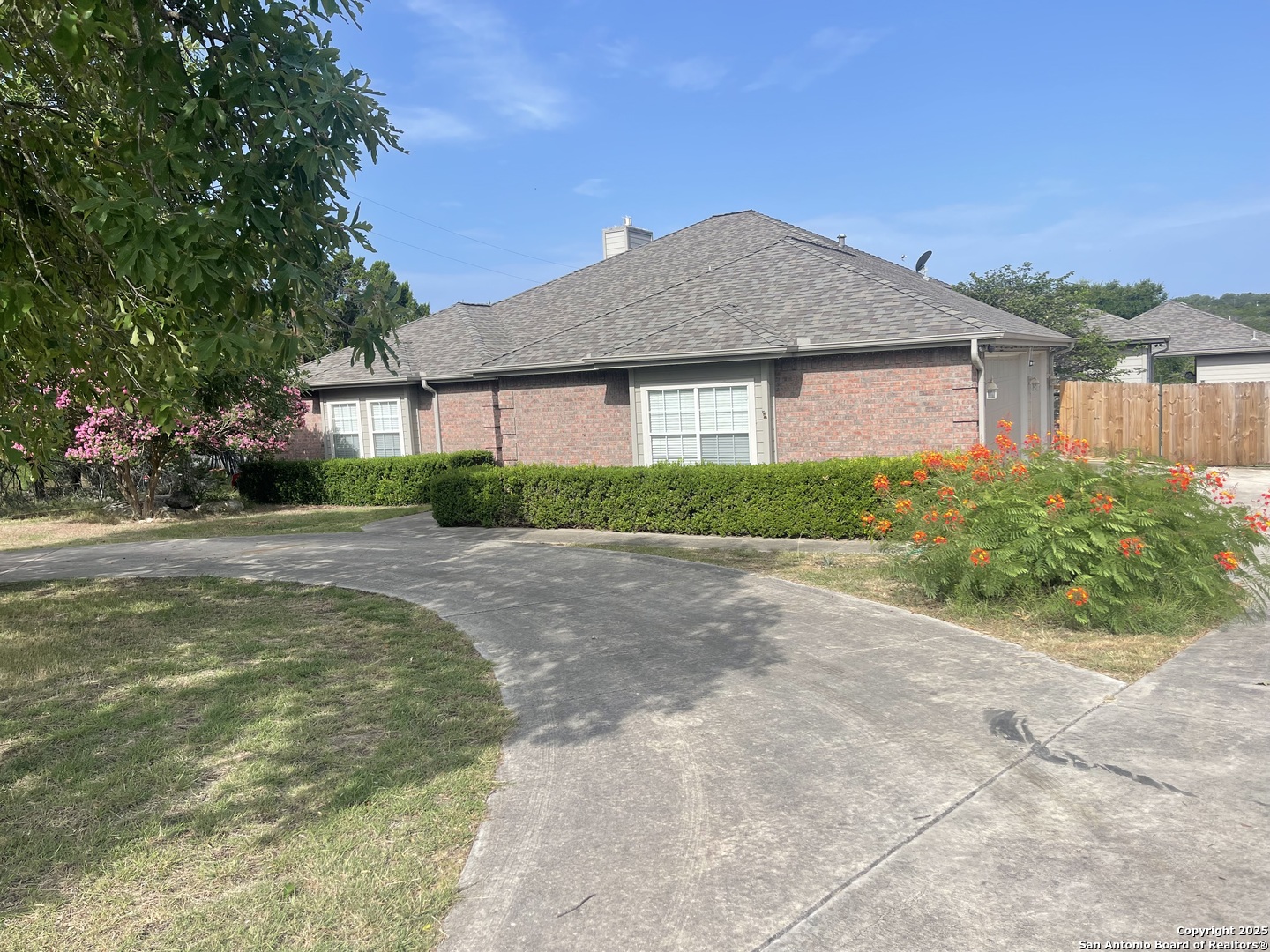 1119 Bellewood