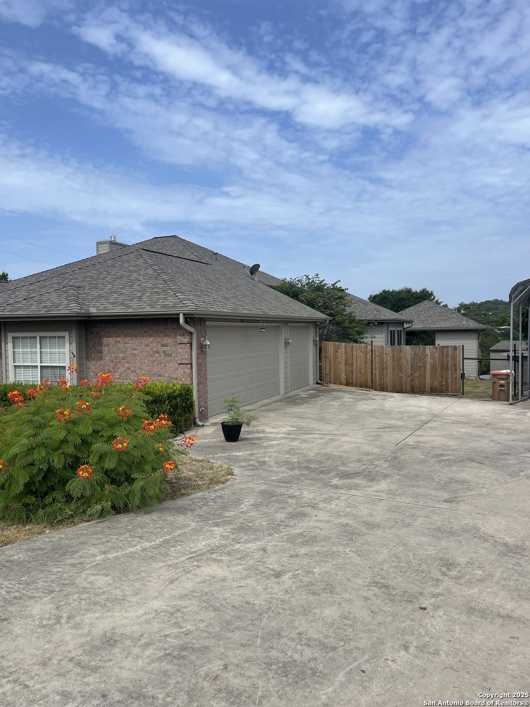 1119 Bellewood