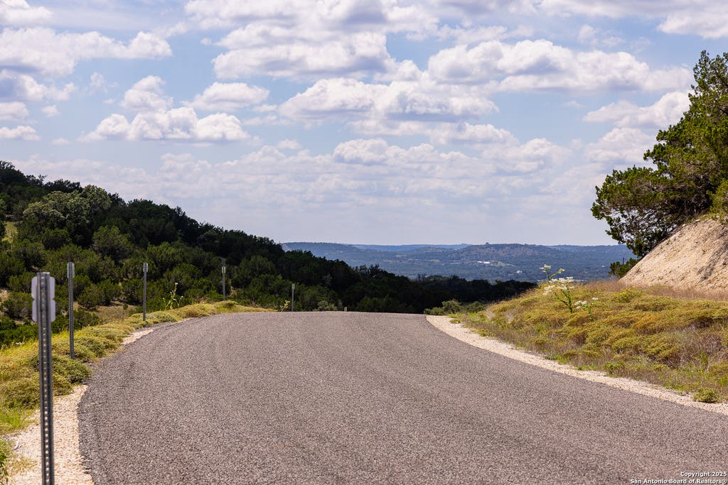 Photo of 256 Dark Sky Path, Kerrville, TX 78028 (MLS # 1920637)
