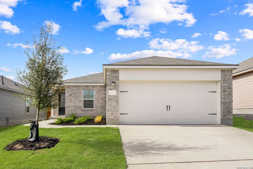 Photo of 15227 Telfaire Meadow, Von Ormy, TX 78073 (MLS # 1967095)